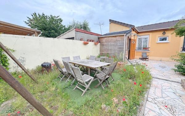 Maison à vendre    3 pièces •  Drancy