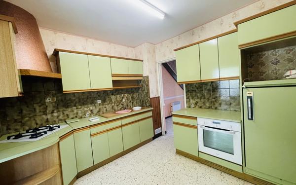 Maison à vendre    5 pièces •  Ferrières-en-Gâtinais