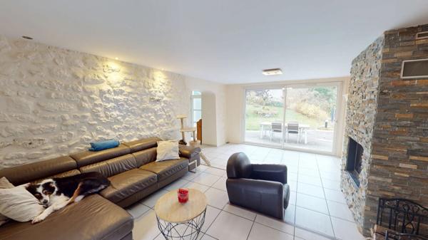 Charmante Maison de Caractère à La Bauche : Un Bien avec du Cachet à Découvrir