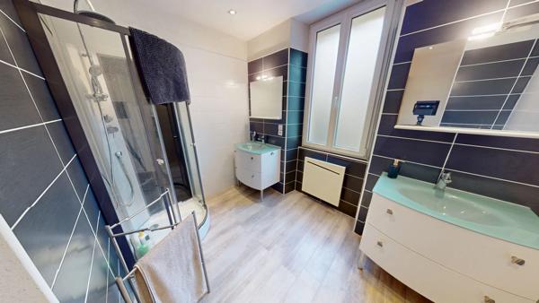 Charmante Maison de Caractère à La Bauche : Un Bien avec du Cachet à Découvrir