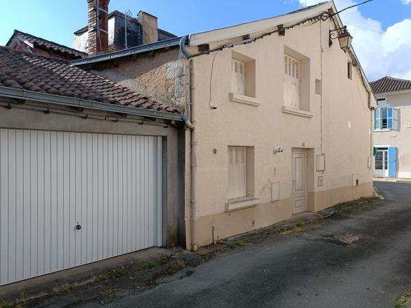 À vendre - Immeuble 174 m² situé à Périgueux (24000)