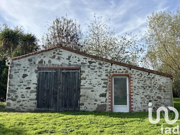 Maison à vendre 5 pièces 201 m² Aubigny-Les Clouzeaux