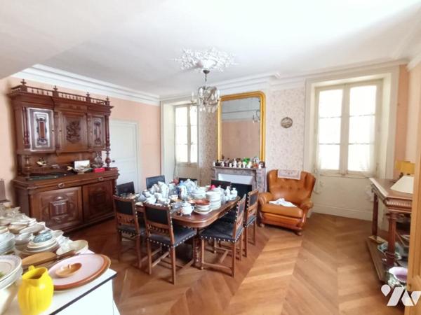 Belle demeure ancienne sur magnifique terrain de plus de 2000 m²