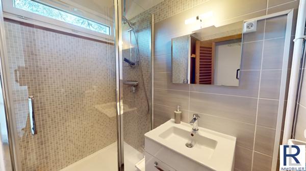 Sèvres (92310) Charmant 2 pièces de 41 m2 meublé avec jolie vue et parking à Sèvres