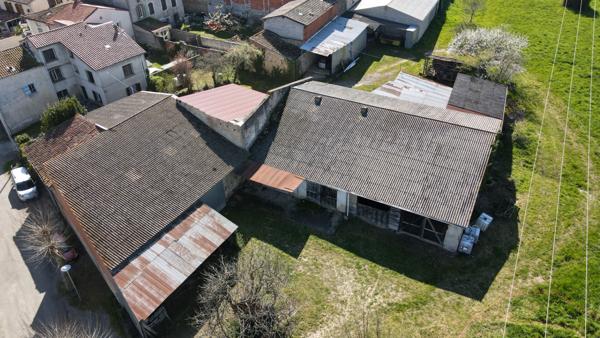 Maison avec 645 m² de dépendances