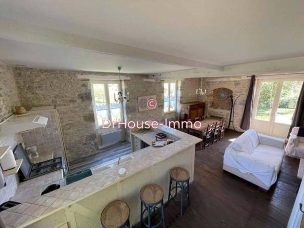 Maison à vendre 16 pièces de 400 m²