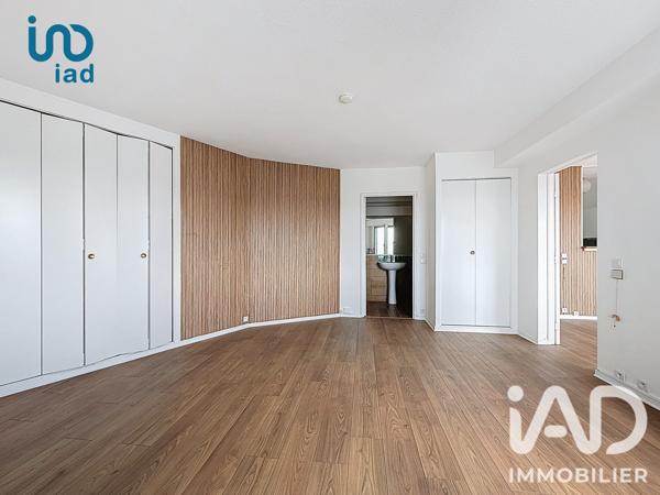 Location appartement 2 pièces 48,79 m² Paris 15