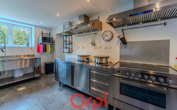 Maison à vendre    4 pièces •  Marcols-les-Eaux