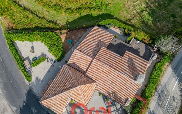 Maison à vendre    4 pièces •  Marcols-les-Eaux