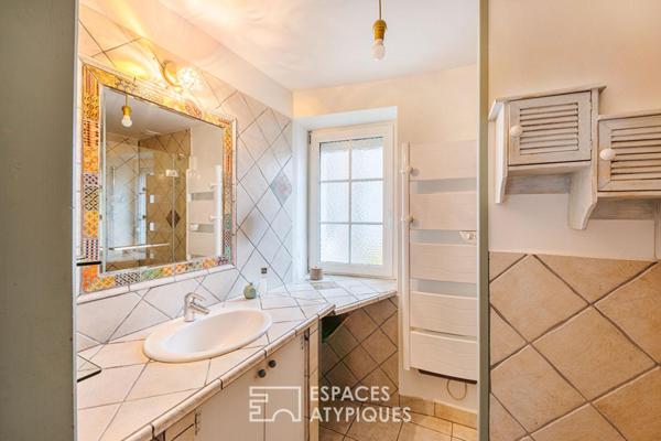 Maison de village de caractère et son studio indépendant au coeur de Bouafle