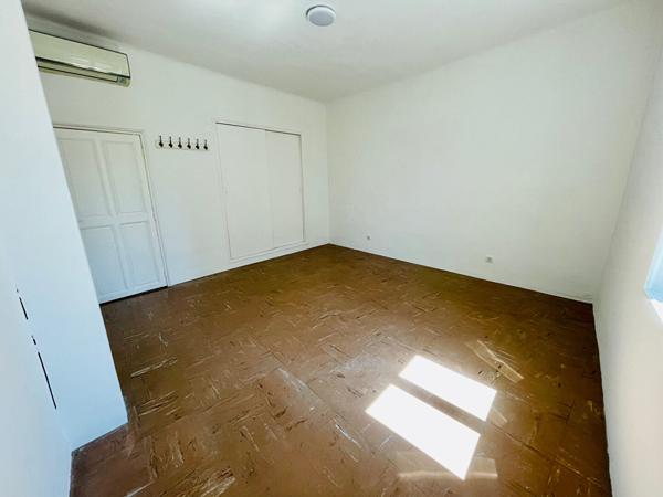 APPARTEMENT ST CANNAT - 3 pièce(s) - 80,00 m2