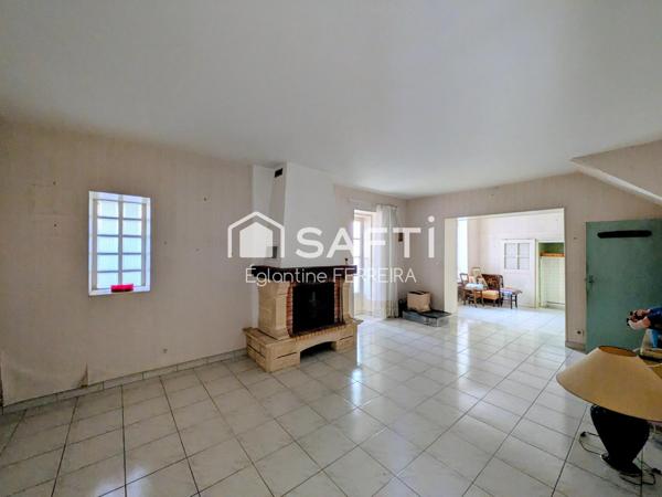 ISSOUDUN, MAISON T4 AVEC GARAGE ET JARDIN.