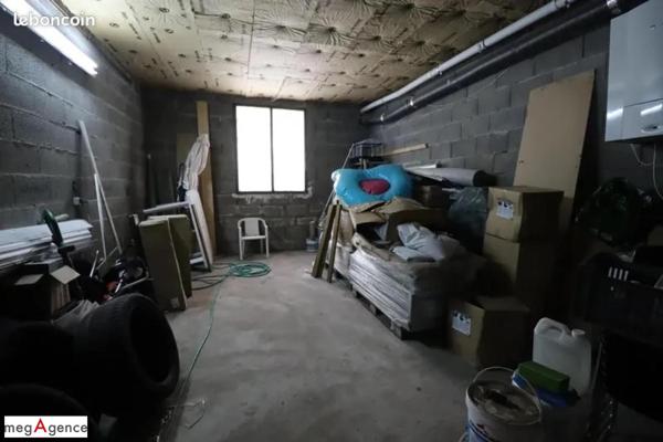 Maison à LA RICAMARIE, 42150 - 6 pièces 164m²