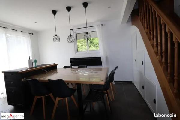 Maison à LA RICAMARIE, 42150 - 6 pièces 164m²