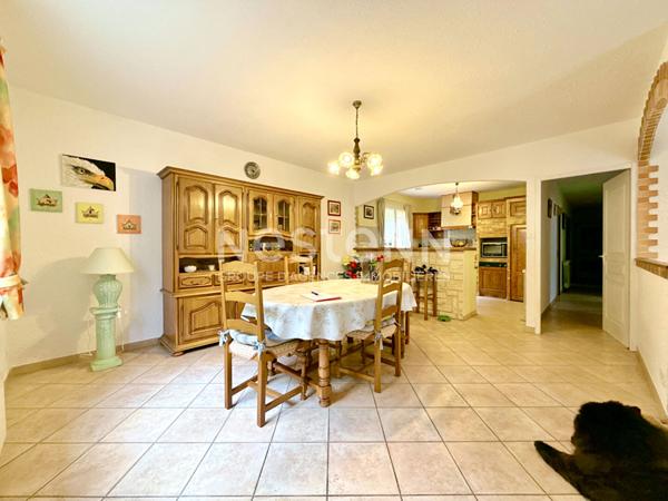 A VENDRE : MAISON T4 PP AVEC JARDIN ET GARAGE AVEC VUE SUR LES MONTAGNES