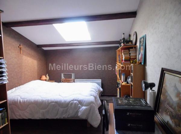 Maison atypique Le Puy-Notre-Dame