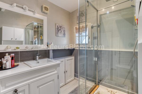 Maison atypique Le Puy-Notre-Dame