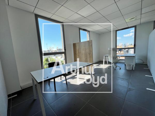 Bureaux équipés à vendre ou à louer à Nîmes accès rapide autoroute