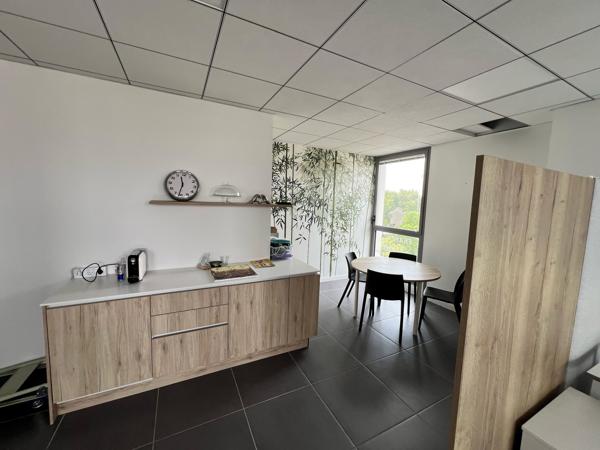 Bureaux équipés à vendre ou à louer à Nîmes accès rapide autoroute