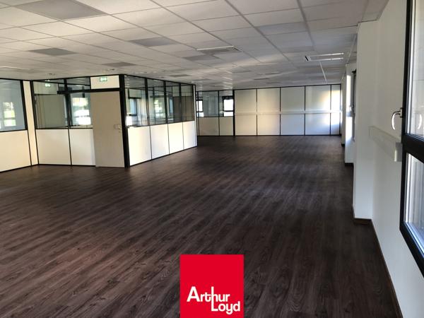 BOURG EN BRESSE - BUREAUX EQUIPES ET CLOISONNES - LOCATION OU VENTE