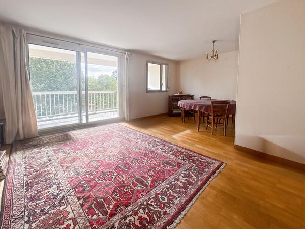 Appartement 5 pièces – 91 m² environ à Rennes (ref : 40836)