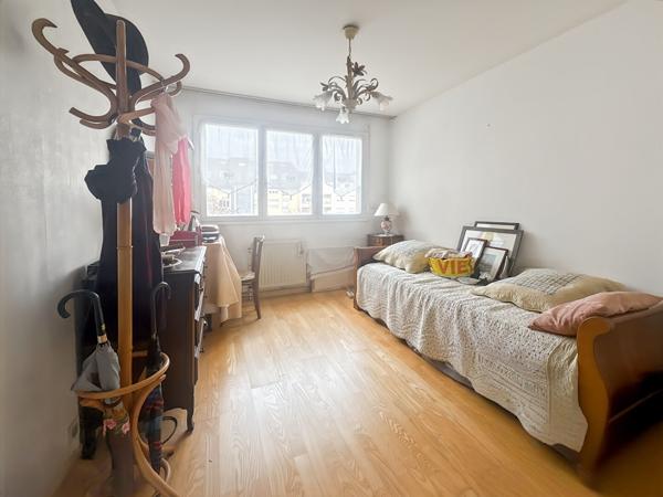 Appartement 5 pièces – 91 m² environ à Rennes (ref : 40836)