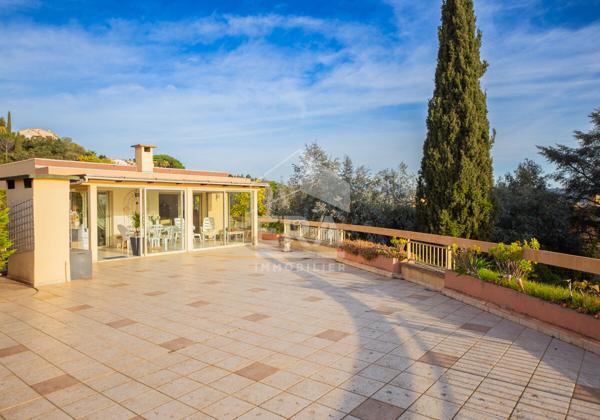 Appartement Mandelieu-la-napoule 3 pièce(s) 83 m2