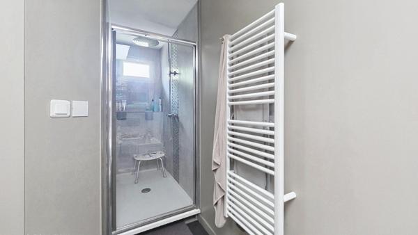 Maison rénovée – 3 chambres & beau jardin