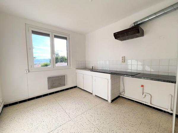 Appartement 3 pièces à louer à Volx - Réf 6162