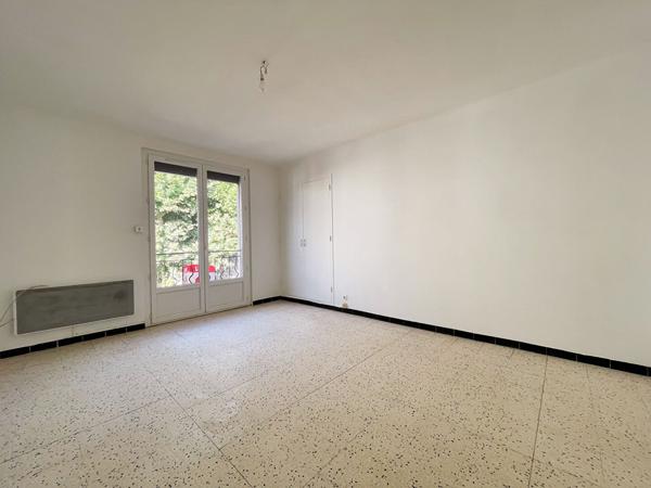 Appartement 3 pièces à louer à Volx - Réf 6162