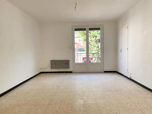 Appartement 3 pièces à louer à Volx - Réf 6162