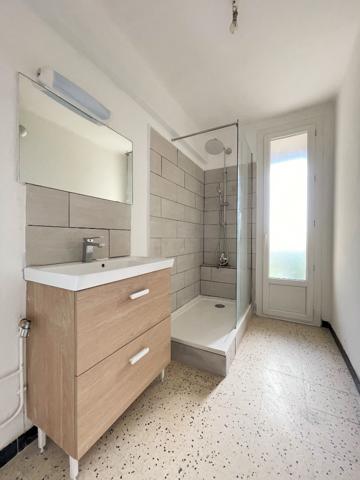 Appartement 3 pièces à louer à Volx - Réf 6162