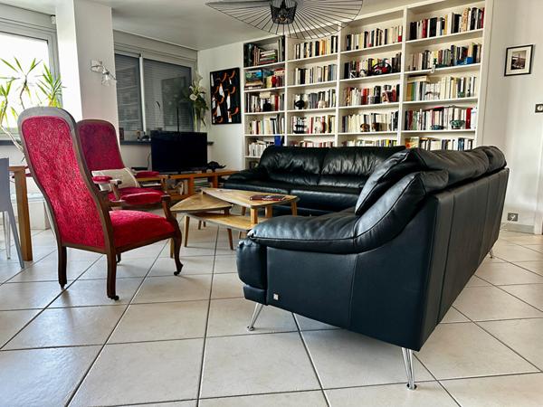 NANCY - Hyper centre - Appartement 3 chambres - parking - cave