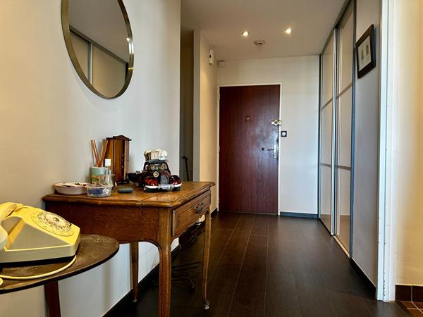 NANCY - Hyper centre - Appartement 3 chambres - parking - cave