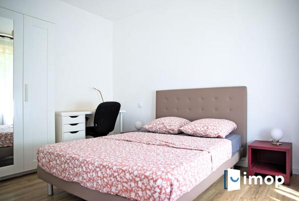 Grande maison divisée en 3 appartements