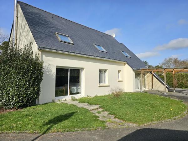Maison 167m2, 6 chambres, à la sortie de Grandchamp directio