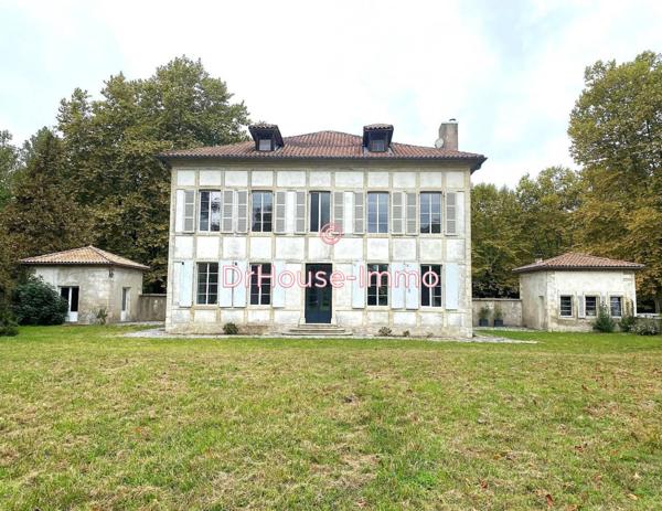 Maison à vendre 8 pièces de 350 m²