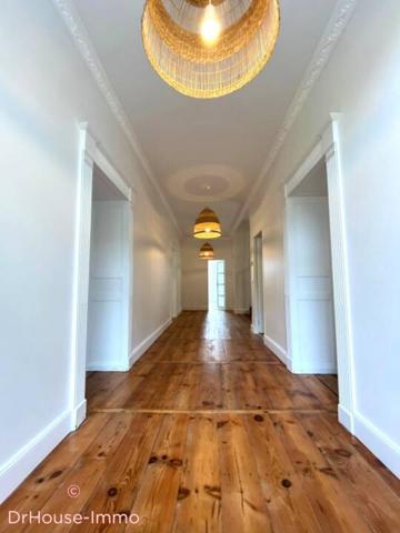 Maison à vendre 8 pièces de 350 m²