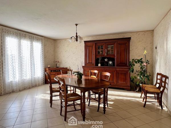 Maison 122 m² à Mûrs-Erigné 49610
