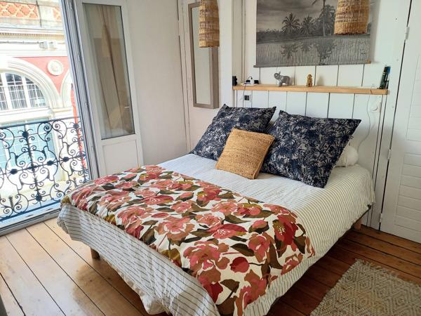ARCACHON COEUR DE VILLE ! Appartement 7 pièces de 178 m2, terrasse et parking !