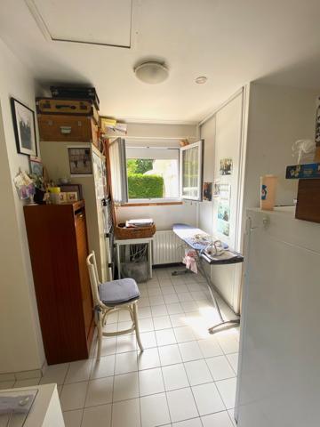 Maison contemporaine de 1996 dans un quartier calme de Lanton.
