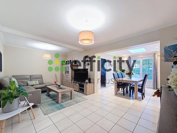 Maison 5 pièces - 94 m² Exclusivité efficity