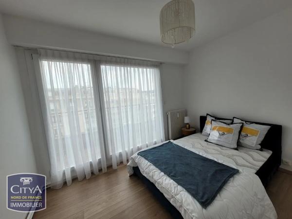 Appartement à louer 3 pièces 69.77m² Lille (59800)