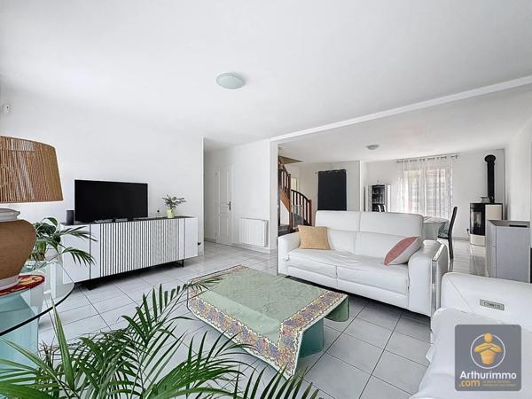 Vente Maison 7 pièces 152 m2 à Corbeil-Essonnes