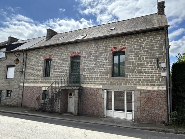 A vendre - Maison de bourg à Saint Germain en Coglès