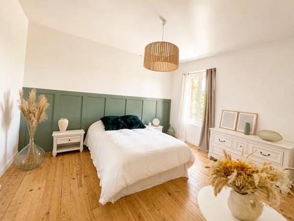 PONT SAINT MARTIN - MAISON ANCIENNE RENOVEE 141m2 - 3CHAMBRE