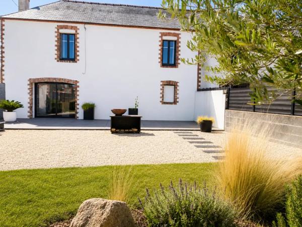 PONT SAINT MARTIN - MAISON ANCIENNE RENOVEE 141m2 - 3CHAMBRE