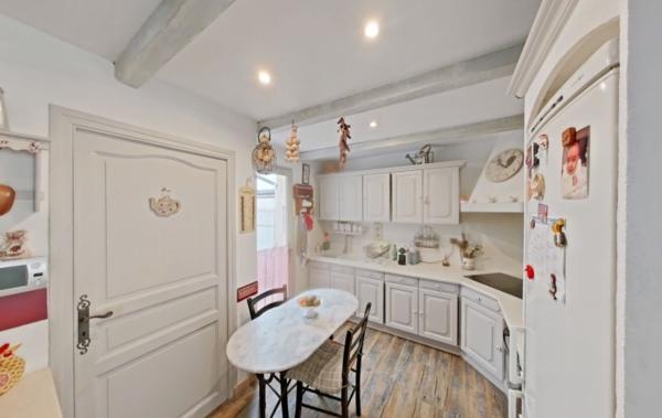 Vente Villa 3 faces de plain-pied rénové(e) Bessan   