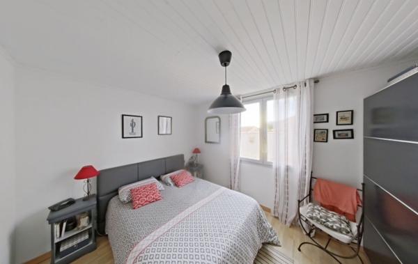 Vente Villa 3 faces de plain-pied rénové(e) Bessan   