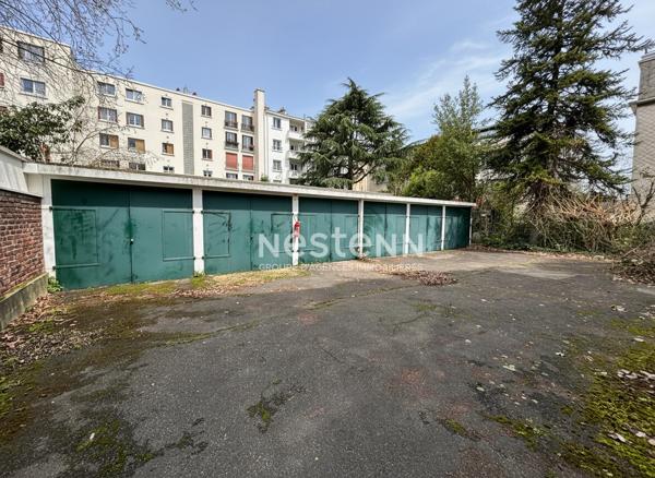 ISSY LES MOULINEAUX - BOX fermé